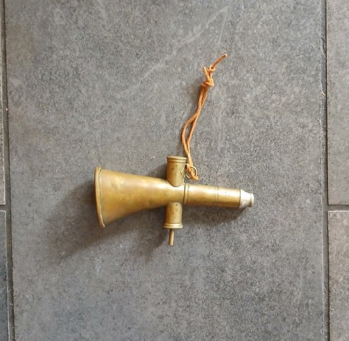 Kleines altes signalhorn mit - altes,
